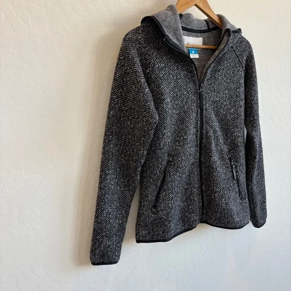 Columbia  fleece jacket , Size Small , black&white, outdoor , hiking - Picture 3 of 12